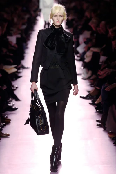 Look 10
